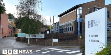 Meningitis cases in Reading are pupils at two schools, UKHSA says