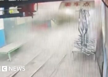 Moment of gas explosion at China coal mine