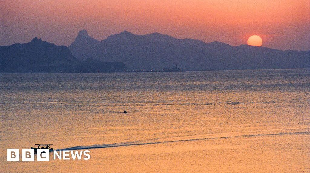 Oil tanker hijacked off coast of Yemen and taken towards Somalia
