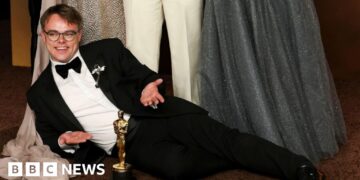 Oscar goes missing after Academy Award winner is blocked from taking it on flight