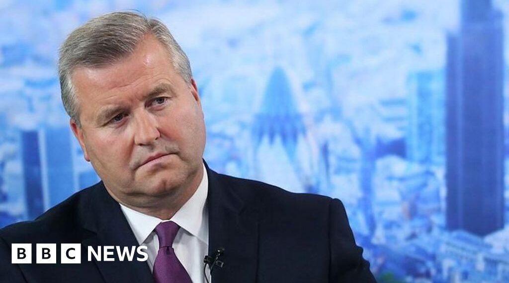 Ousted BP chairman hits back at 'lies' about his behaviour