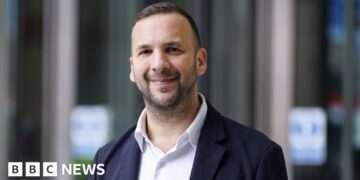 Polanski apologises for 'unintentional mistake' over houseboat council tax