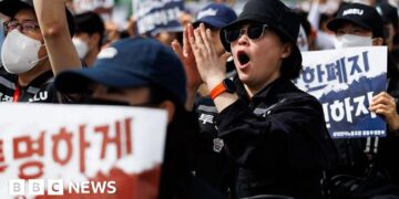 Samsung strike on hold as workers push for AI bonus