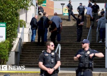 Six injured in Washington state school stabbing