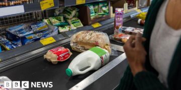 Supermarkets urged to limit food prices by government