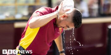 UK should set maximum working temperature rules, advisers say