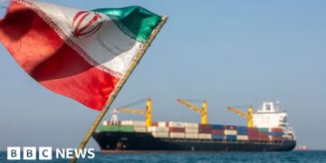 US carries out new strikes on Iran military site