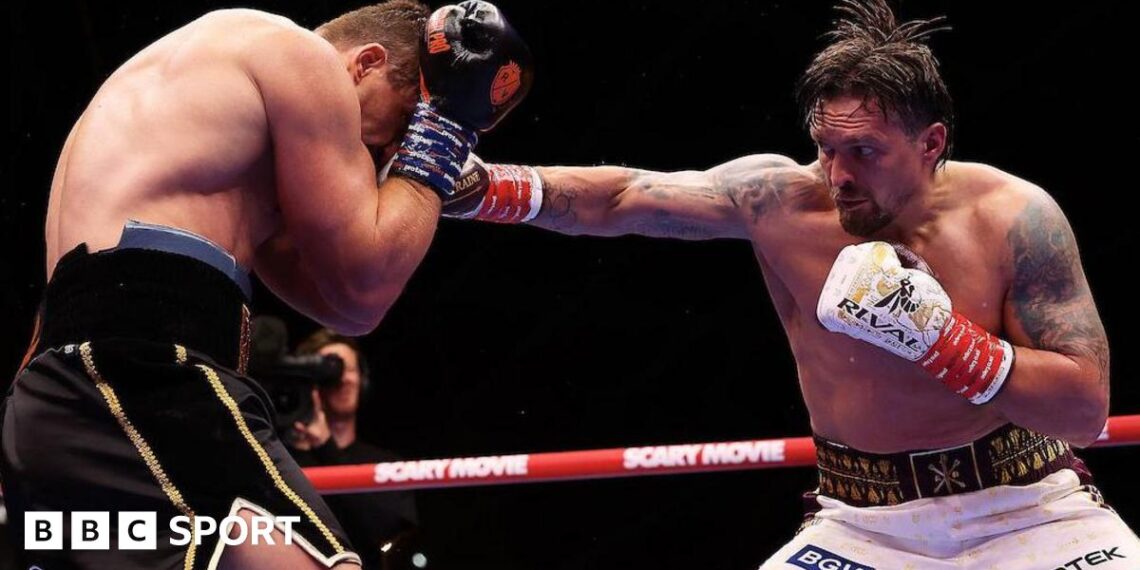 Oleksandr Usyk lands a punch on Rico Verhoeven