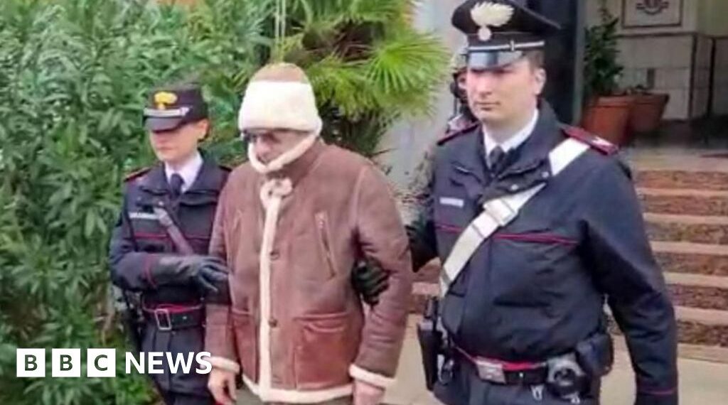 Villas, cars and cash: Italy seizes dead Mafia mobster's millions