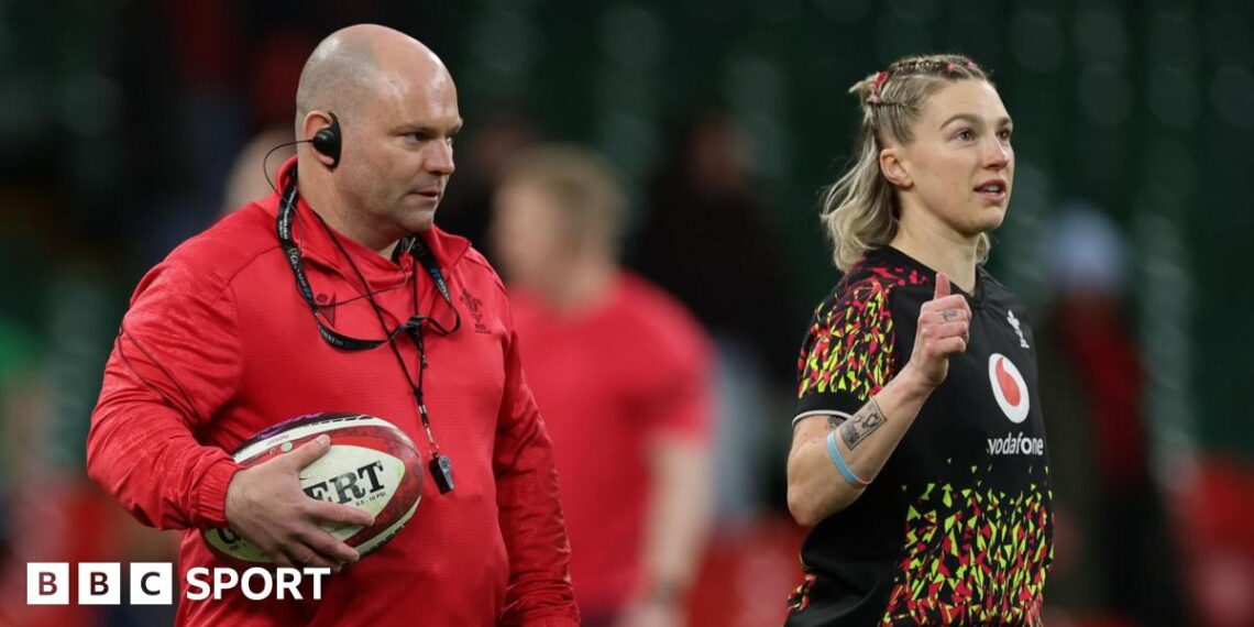 Sean Lynn (left) and Keira Bevan at a Wales training session