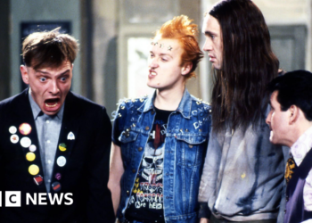 'Rik Mayall was extraordinary': Festival held in comic's memory