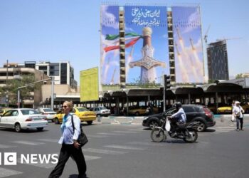 Deal to end fighting would lead to Hormuz reopening, Iran says