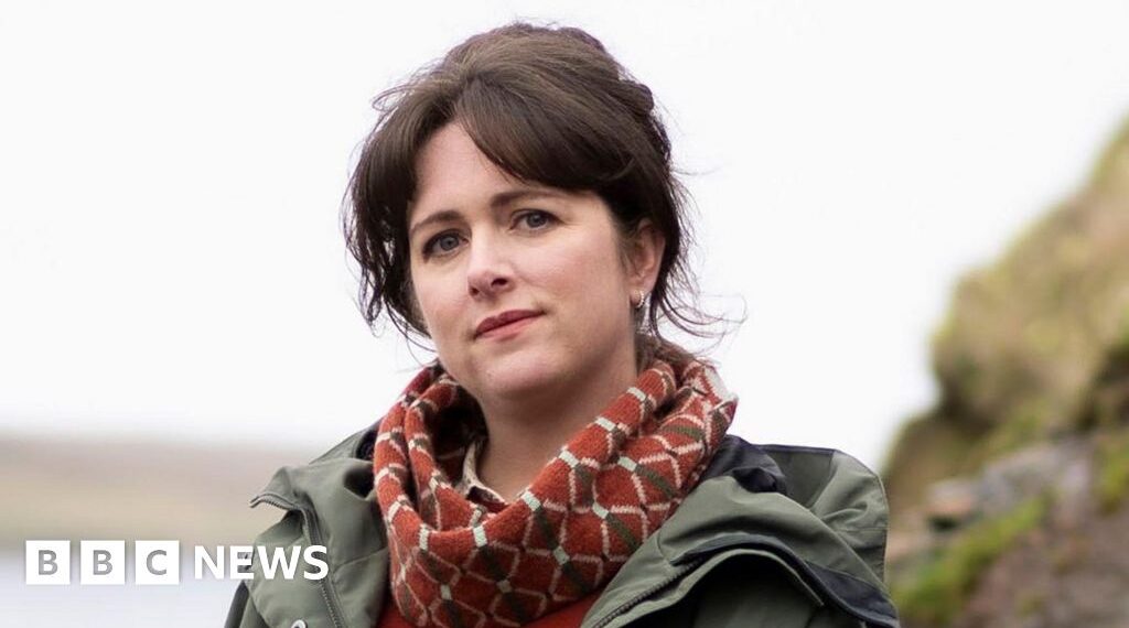Fan favourite Tosh to leave Shetland TV show after 13 years