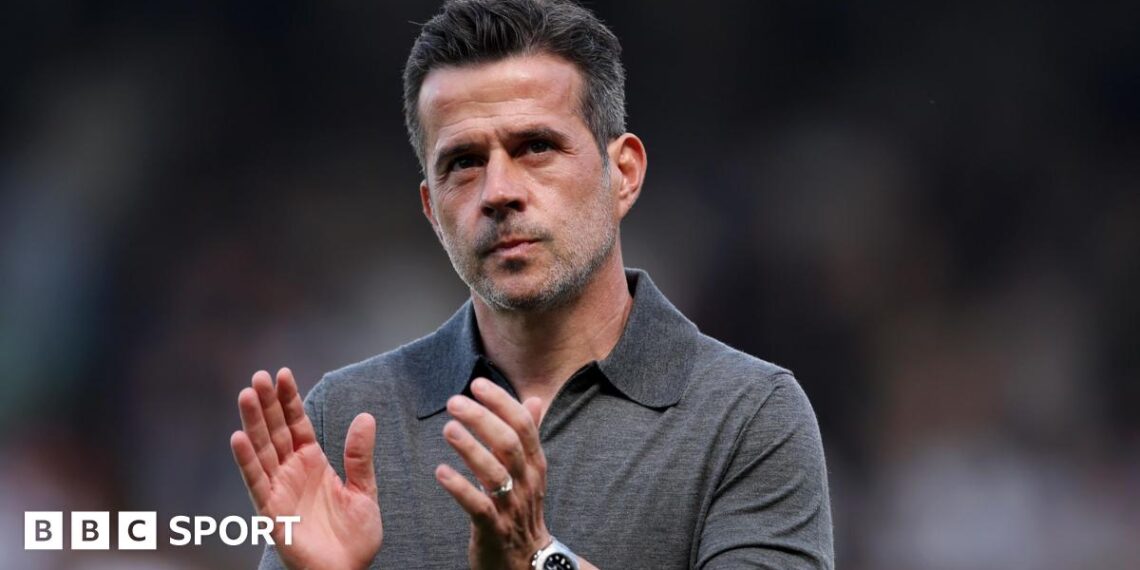 Marco Silva claps Fulham fans