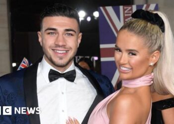 Molly-Mae Hague and Tommy Fury welcome second child
