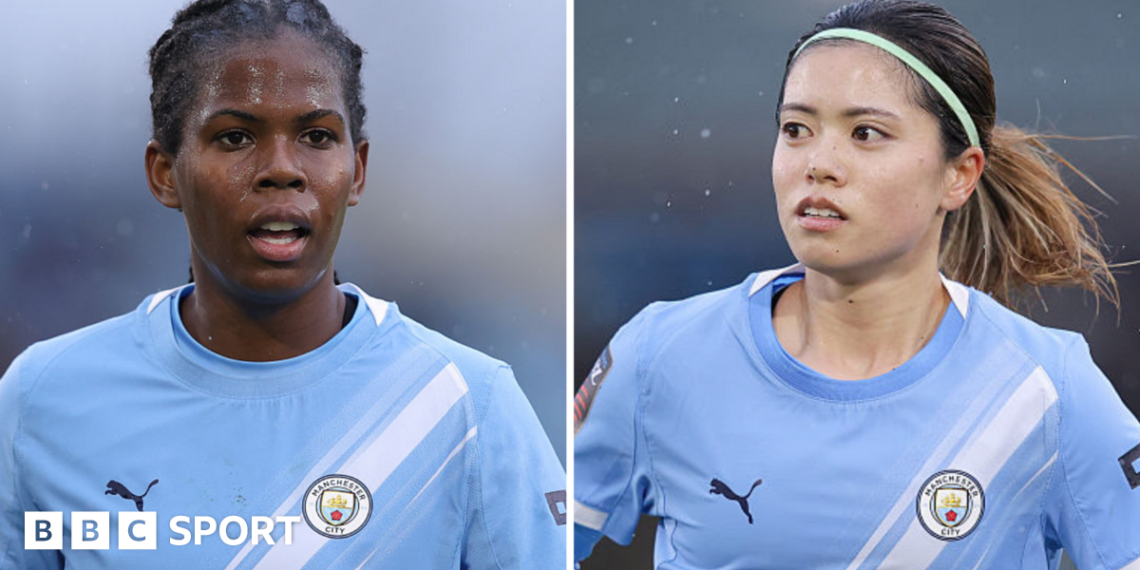 Manchester City's Khadija 'Bunny' Shaw and Yui Hasegawa