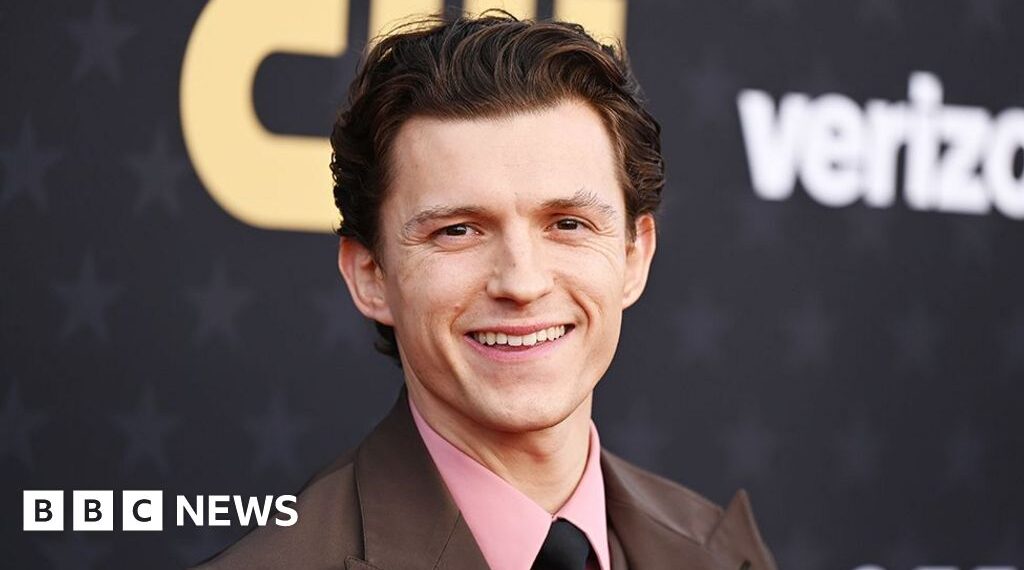 Tom Holland praised for 'powerful' message on dyslexia after turning down SNL