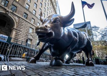 US stocks slump as fears over Big Tech shake Wall Street