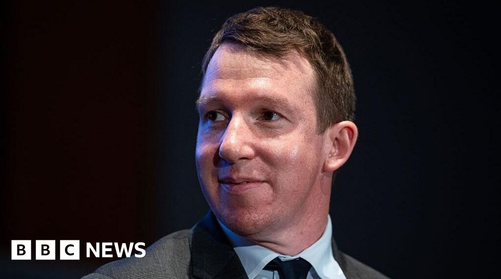 We need to stop AI developing without humans, says Anthropic co-founder