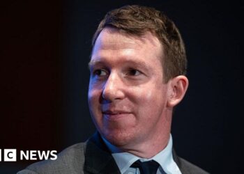 We need to stop AI developing without humans, says Anthropic co-founder