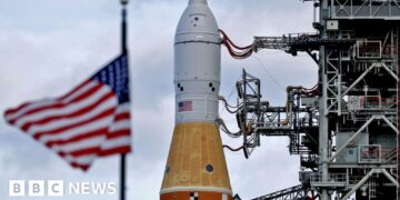 What is Nasa’s Artemis III mission and will it go to the Moon?